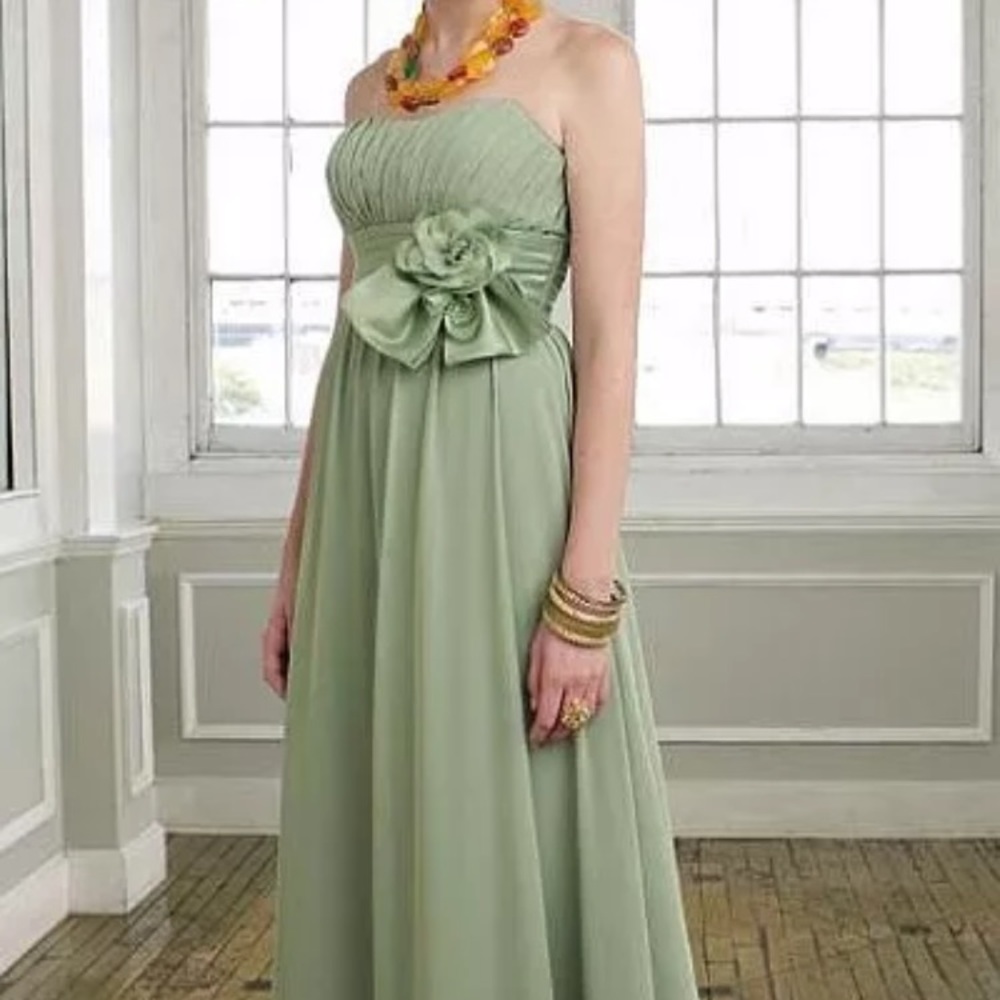 Prom Dress - Picture 3 of 3